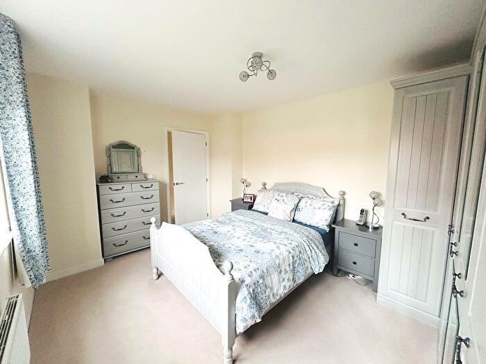 2 Bedroom Detached Bungalow For Sale In Damson Way, Bidford-On-Avon, Alcester, B50