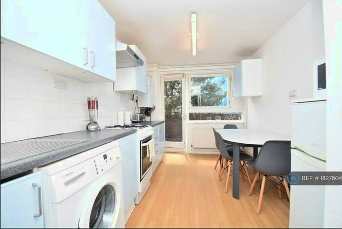 4 Bedroom Maisonette To Rent In Airdrie Close, Kings Cross, London, N1