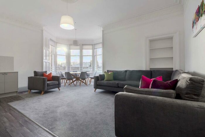 5 Bedroom Flat To Rent In Merchiston Crescent, Merchiston, Edinburgh, EH10