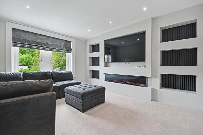 2 Bedroom Flat To Rent In Inverkip Road, Inverclyde, Greenock, PA16