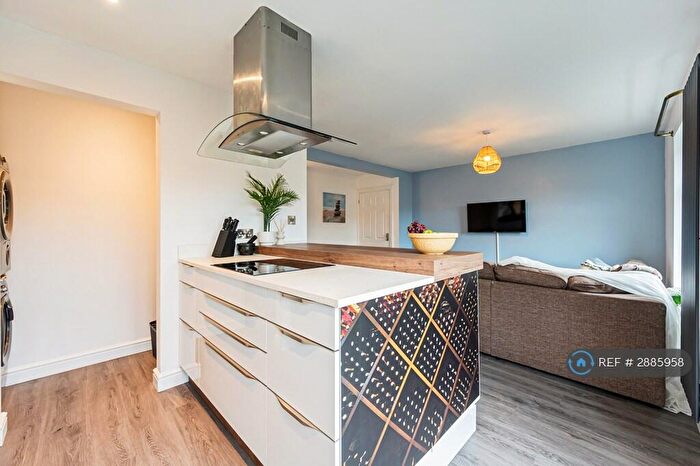 3 Bedroom Terraced House To Rent In Havana Close, Manchester, M11
