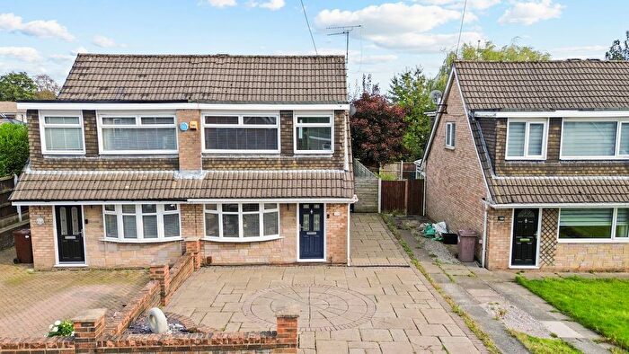 3 Bedroom Semi-Detached House For Sale In Victoria Road, Ashton-In-Makerfield, WN4