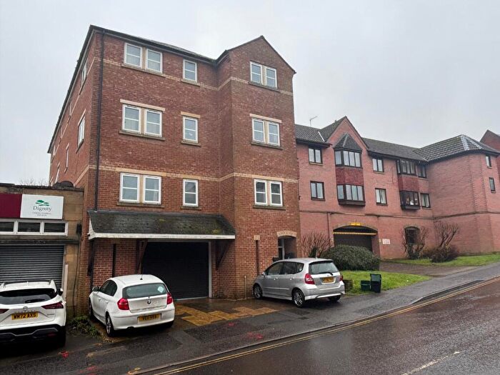 2 Bedroom Flat To Rent In South Street, Yeovil, BA20