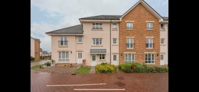 4 Bedroom Town House To Rent In South Chesters Place, Bonnyrigg, EH19