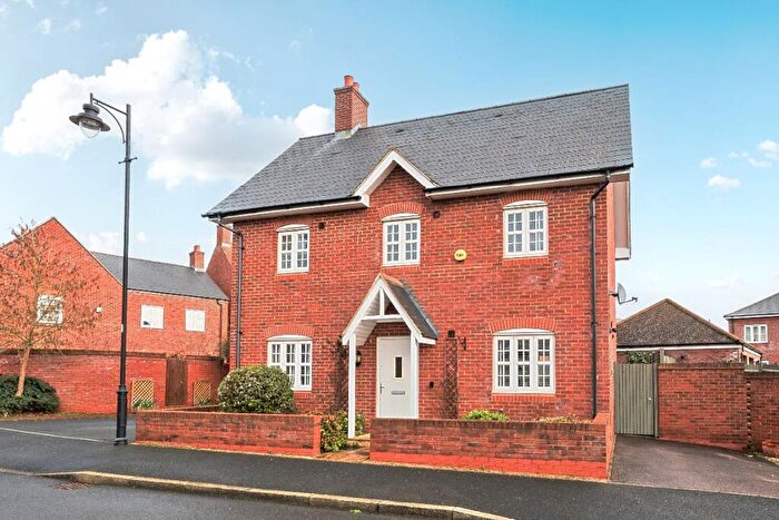 3 Bedroom Detached House For Sale In Downham Close, Great Denham, MK40