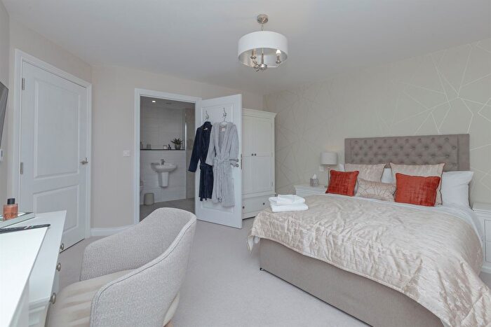 2 Bedroom Flat For Sale In Melton Road, Leicester, LE4