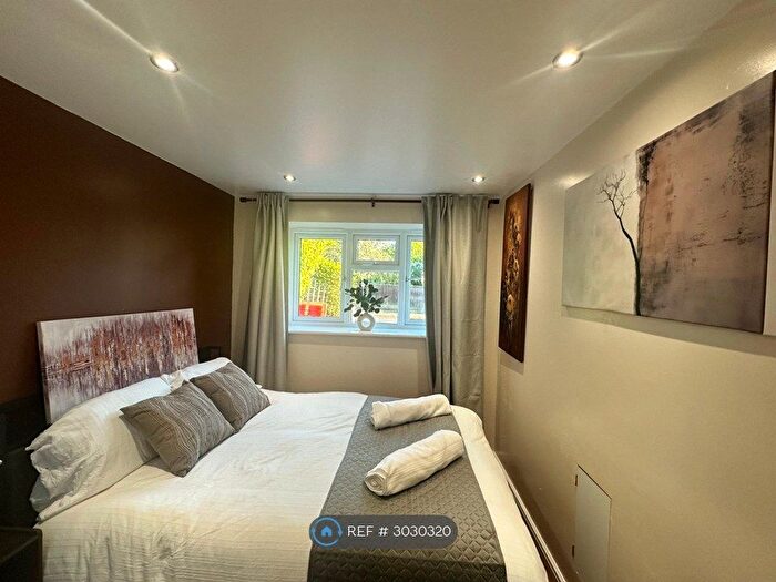 1 Bedroom Flat To Rent In Mayfield Road, Bromley, BR1