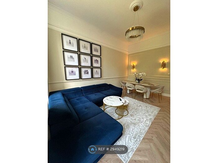 2 Bedroom Flat To Rent In Sidney House, London, SE18