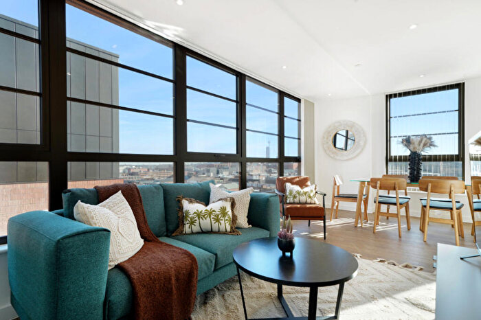 2 Bedroom Apartment To Rent In Printers Place, B5
