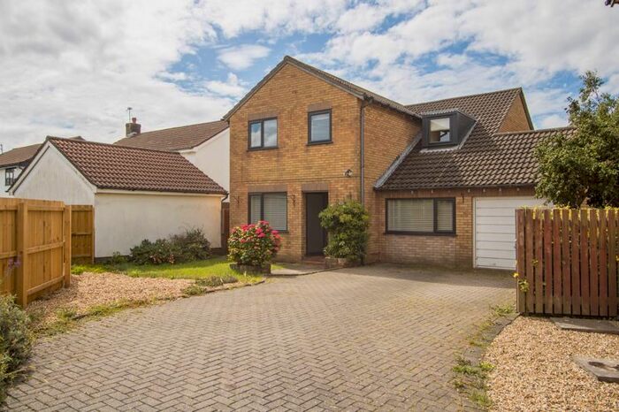 4 Bedroom Detached House To Rent In Bittern Way, Penarth, CF64