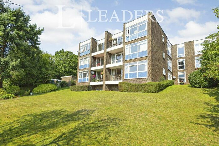 2 Bedroom Property To Rent In Filmer Grove, Godalming, GU7