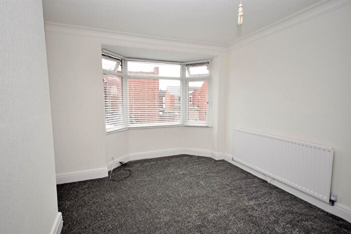 3 Bedroom Flat To Rent In Richmond Road, South Shields, NE34