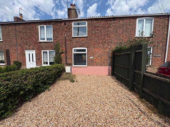 2 Bedroom Terraced House To Rent In High Road, Whaplode, PE12