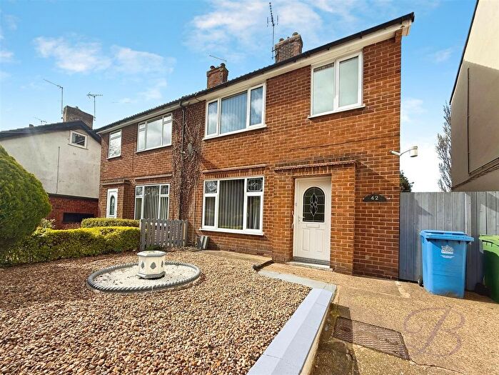 3 Bedroom Semi Detached House For Sale In Mansfield Road, Mansfield Woodhouse, Mansfield, NG19