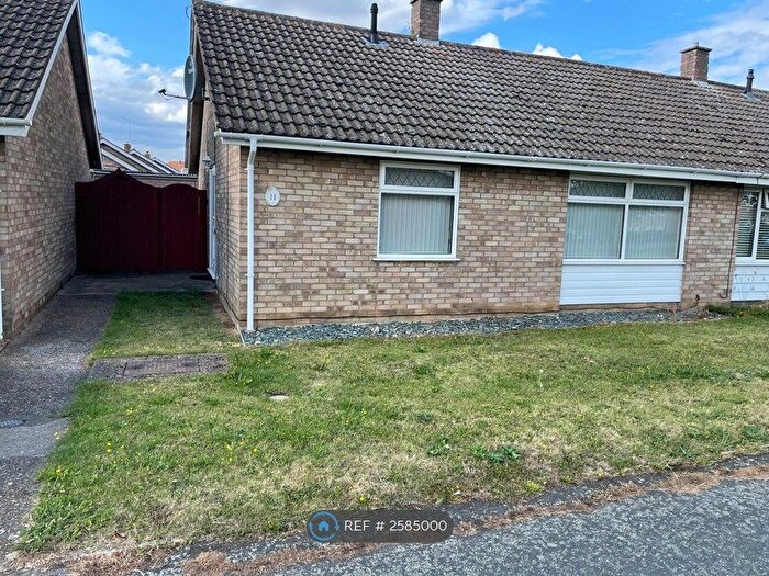 2 Bedroom Bungalow To Rent In Peterborough Road, Farcet, Peterborough, PE7