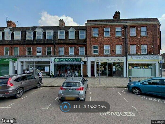 1 Bedroom Flat To Rent In North Approach, Leavesden, WD25