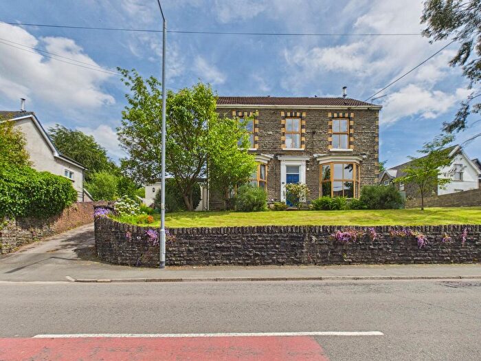 4 Bedroom Detached House For Sale In Main Road, Crynant, Neath, SA10