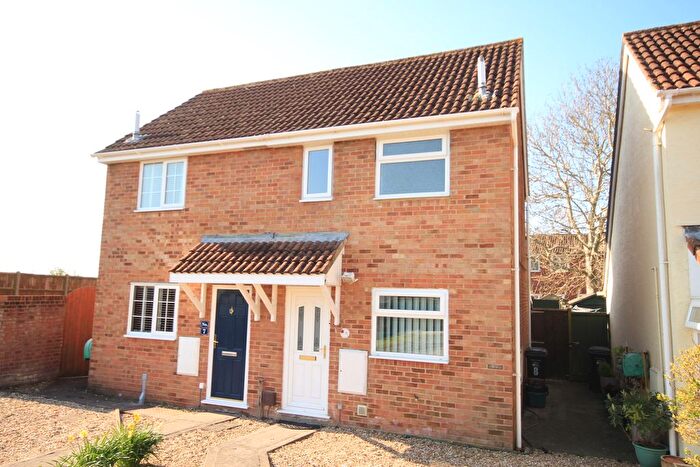 1 Bedroom Semi-Detached House For Sale In St. James Court, Bridgwater, TA6