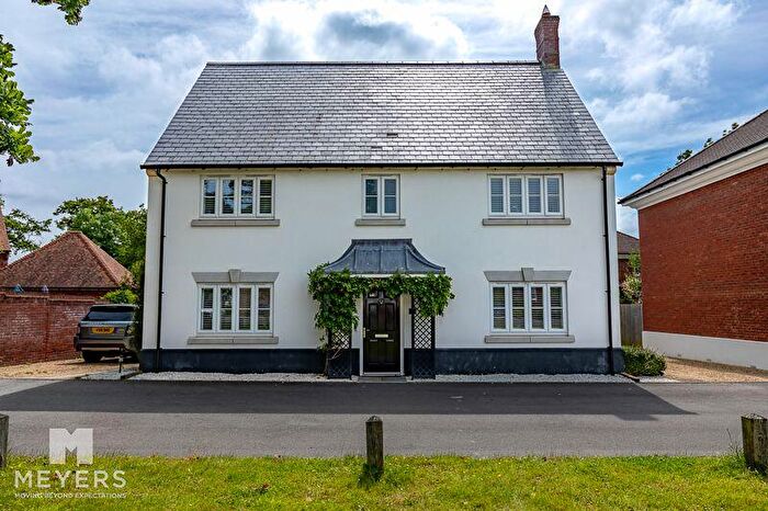 4 Bedroom Detached House For Sale In Osprey Close, Upton, Poole, BH16