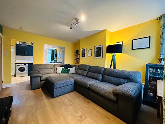 2 Bedroom Terraced House For Sale In Burlington Avenue, York, YO10