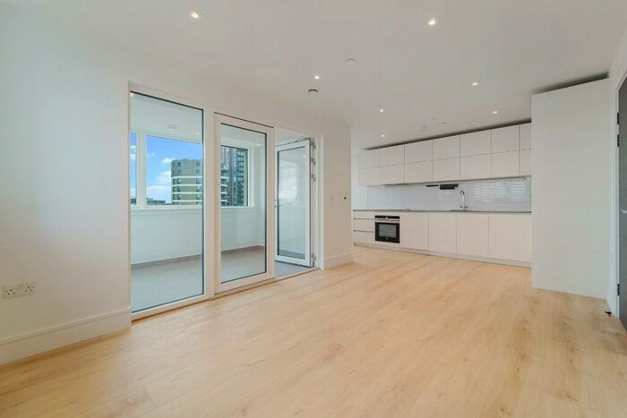 4 Bedroom Flat To Rent In Westferry Road, London, E14