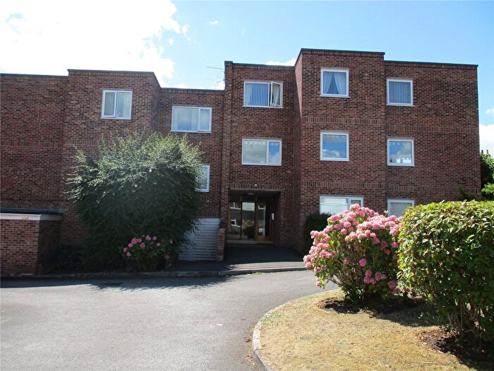 2 Bedroom Flat To Rent In Vivary Heights, Broadlands Rise, Taunton, Somerset, TA1