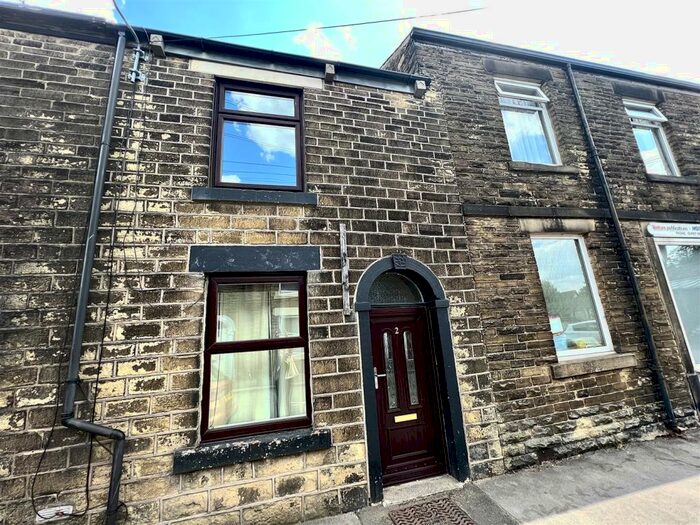 2 Bedroom House To Rent In Queen Street, Glossop, SK13