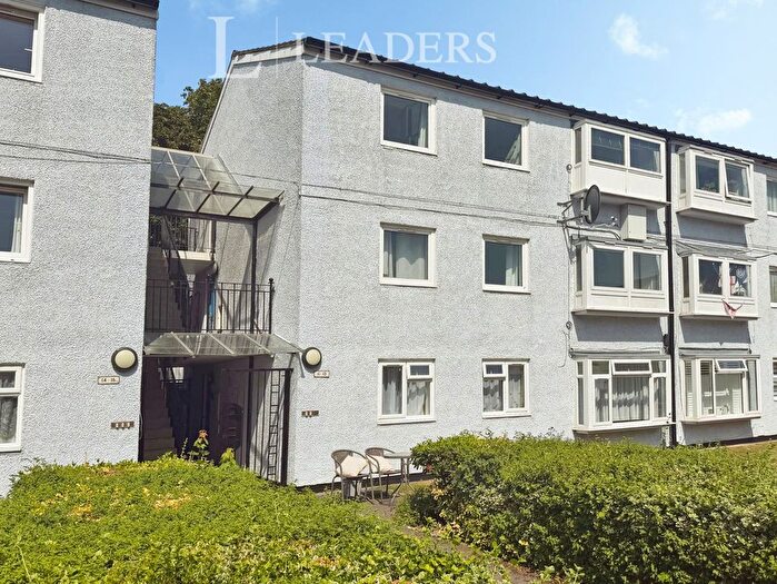 3 Bedroom Flat For Sale In Parsons Close, Portsmouth, Hampshire, PO3