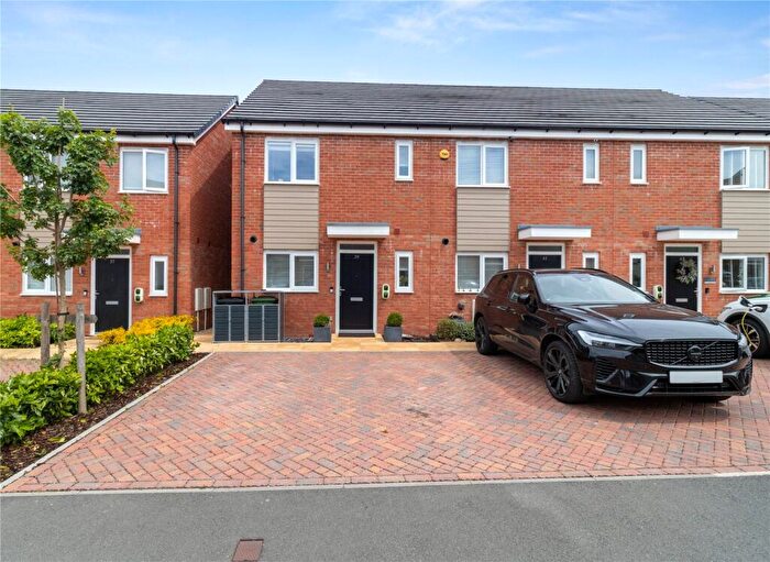 3 Bedroom End Of Terrace House For Sale In Russell Street, Cofton Hackett, Birmingham, Worcestershire, B45