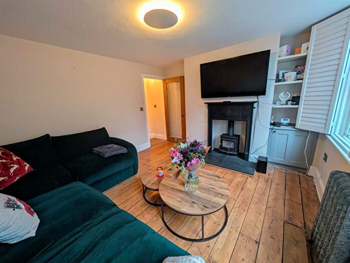 3 Bedroom Terraced House For Sale In Barnby Gate Newark, NG24