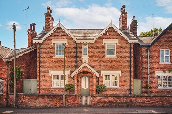 3 Bedroom Detached House For Sale In High Street, Repton, DE65