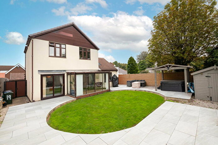 5 Bedroom Detached House For Sale In Oakwood Avenue, Royston, Barnsley, S71