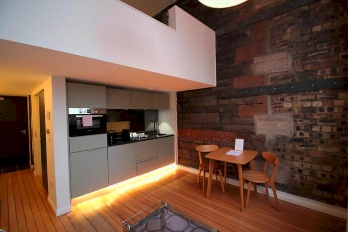 1 Bedroom Flat To Rent In Flat, Mcdonald Road, Edinburgh, EH7