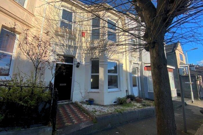 3 Bedroom Property To Rent In Seymour Avenue, Plymouth, PL4