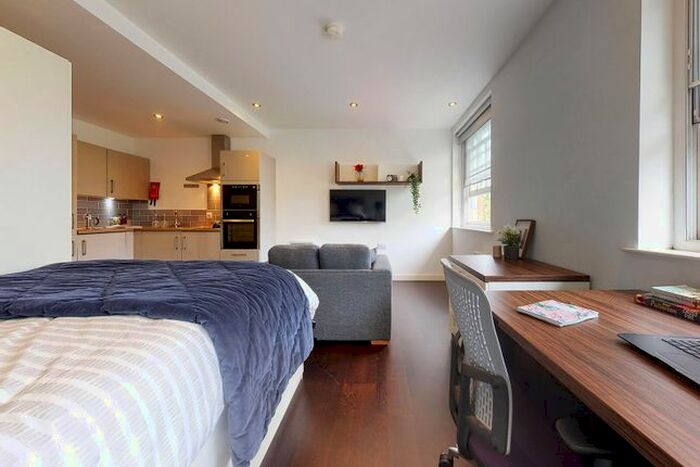 Studio To Rent In Park Square South, Leeds, LS1