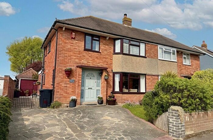 3 Bedroom Semi-Detached House For Sale In Privett Place, Gosport, PO12