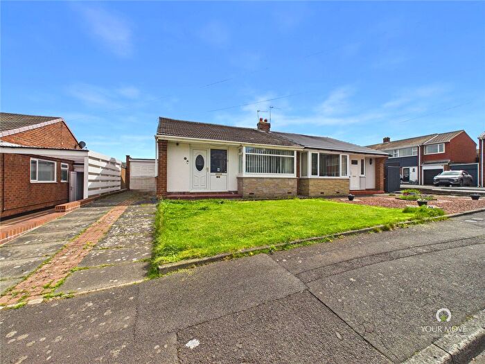 2 Bedroom Bungalow For Sale In Eshmere Crescent, Newcastle Upon Tyne, Tyne And Wear, NE5