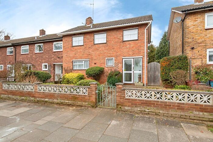 3 Bedroom End Of Terrace House For Sale In St Margarets, Stevenage, SG2