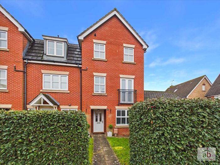4 Bedroom Town House For Sale In Terry Gardens, Kesgrave, IP5
