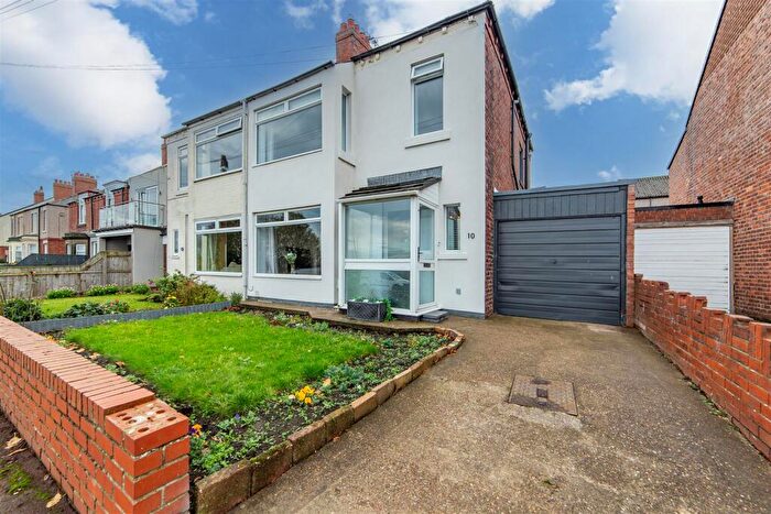 3 Bedroom Semi-Detached House For Sale In Monkseaton Road, Wellfield, Whitley Bay, NE25