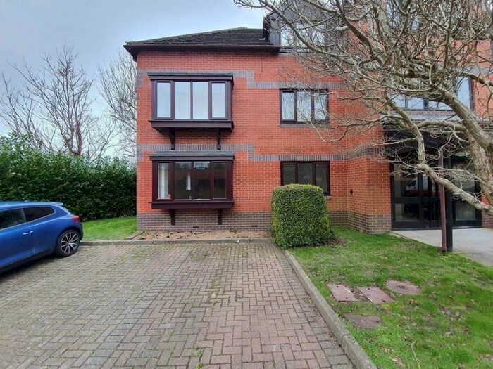 1 Bedroom Flat To Rent In London Road, Uckfield, TN22