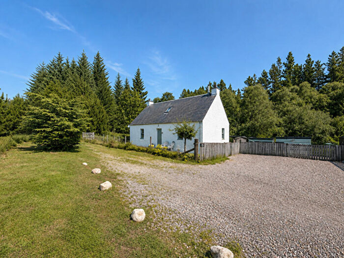 2 Bedroom Detached House For Sale In Torr An Daimh, Tulloch, Roy Bridge, Highland, PH31