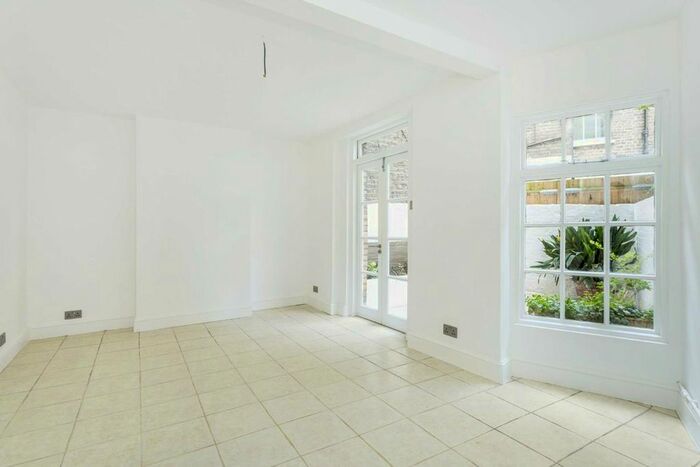 1 Bedroom Flat To Rent In Sussex Street, London, SW1V