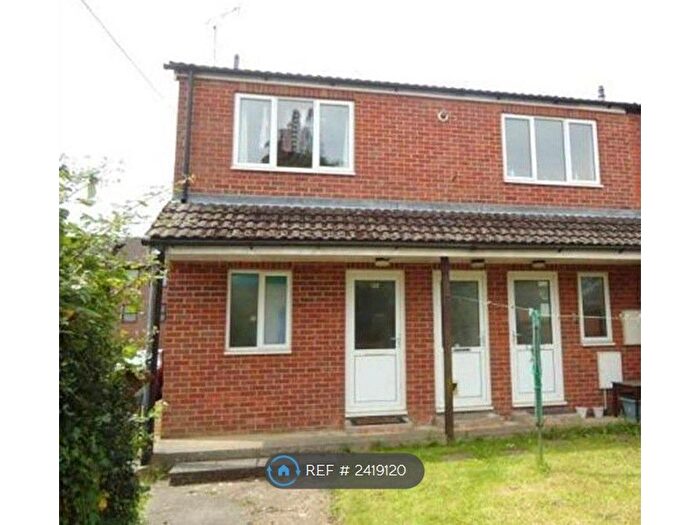 Studio To Rent In Roselands Gardens, Southampton, SO17