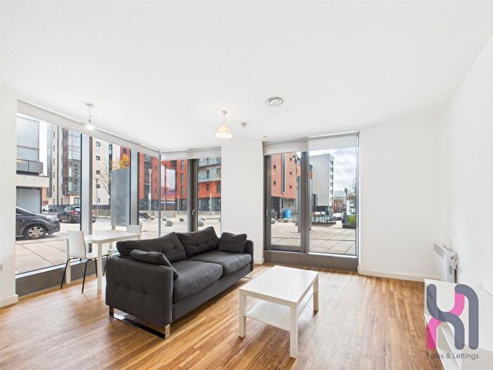 1 Bedroom Flat For Sale In The Tower, Plaza Boulevard, Liverpool, L8