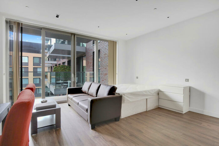 1 Bedroom Apartment To Rent In Goodman's Field, E1