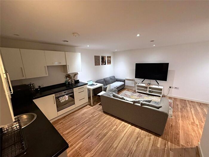 2 Bedroom Flat To Rent In The Exchange, Elmira Way, Salford, Greater Manchester, M5