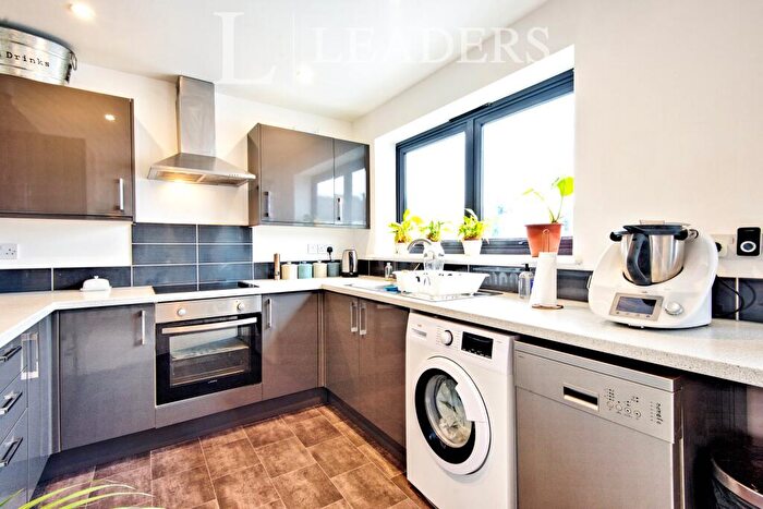 2 Bedroom Flat To Rent In Tudor Mews, Southend-on-Sea, Essex, SS2