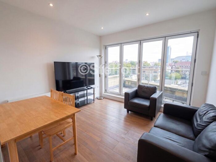 3 Bedroom Apartment To Rent In Eversholt Street, London, NW1