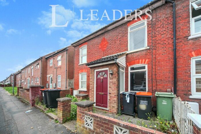 2 Bedroom Terraced House To Rent In Victoria Street, Dunstable, LU6